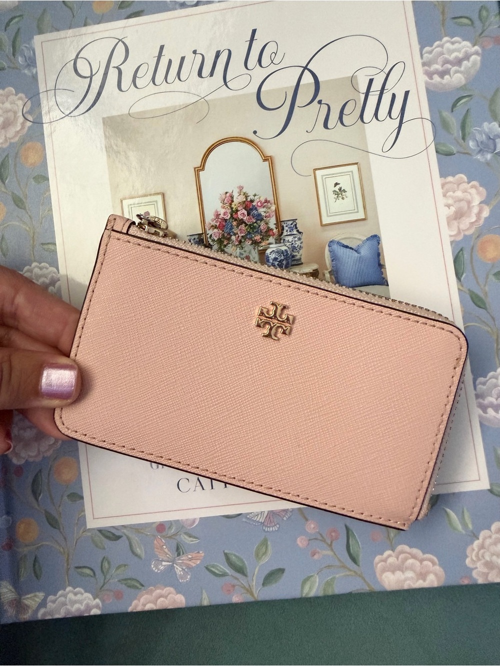 Tory Burch Light Blush Pink Saffiano Zip Card Case with Gold Logo